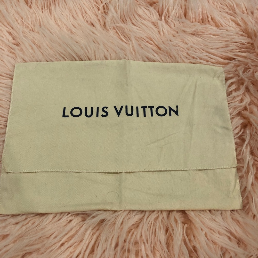 100% Authentic Louis Vuitton Dust Bag